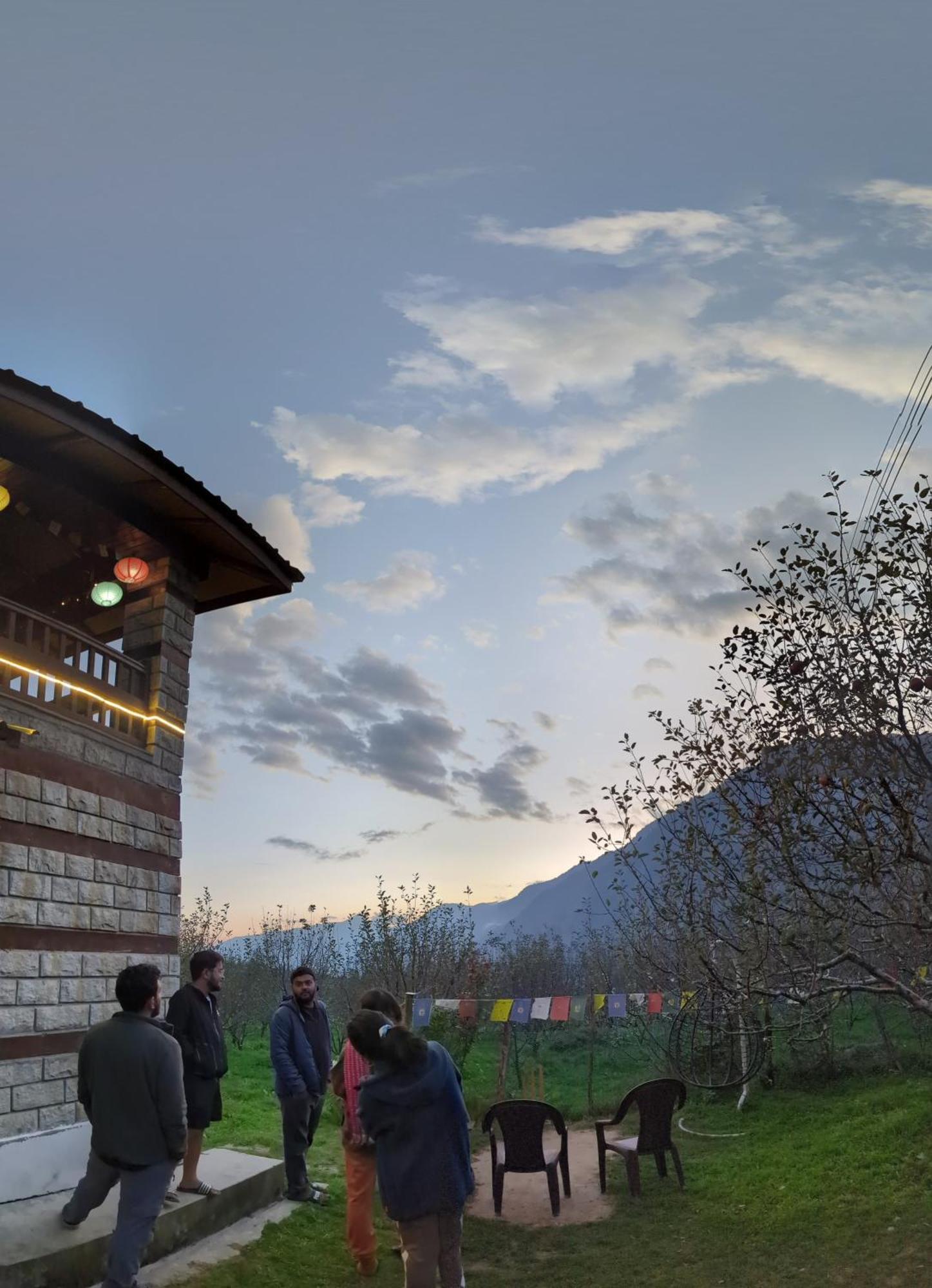 The Hideout - Hiraeth Hostel Manali  Exterior photo
